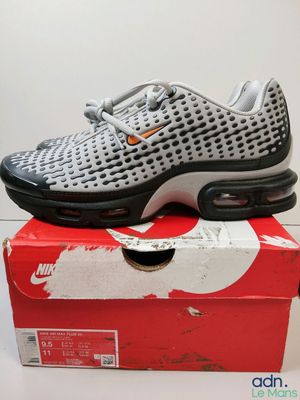 the nike air max 95 is on top of a box