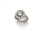 une bague à grappes de diamants, par van cleef
