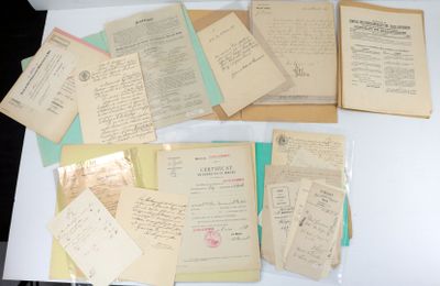 Lot de vieux papiers sur la Moselle : - Deux lettres adressé…