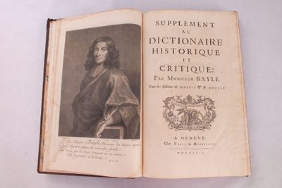 un vieux livre avec l'image d'un homme dessus