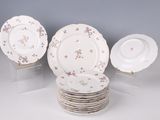 a lot of plates that are stacked on top of each other