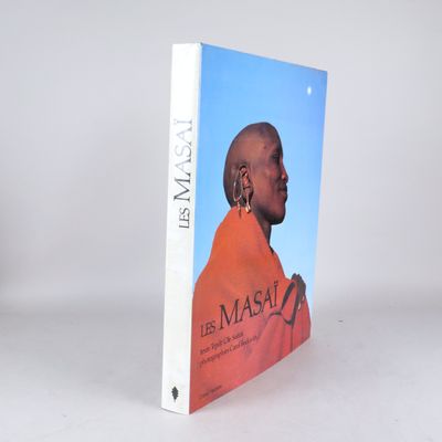 l'image d'un livre sur lequel figure l'image d'un homme
