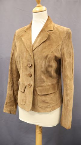 BURTON – Veste en daim beige surpiquée. Taille 40/42 à vue. Bon é...