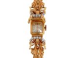 une montre-bracelet de femme ornée de diamants