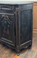 Buffet bas en bois sculpté peint et doré à décor dans le goû… (photo 4)