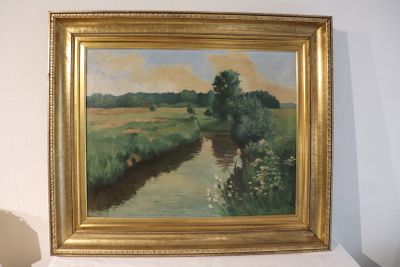 a picture of a painting hanging on a wall