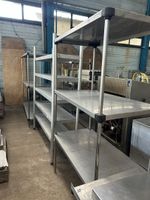 3 étagères : une 3 niveaux 105 x55, inox ,une 5 niveaux alu … (photo 3)