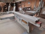 a picture of a machine that is in a workshop