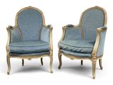 paire de fauteuils de style louis xv
