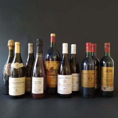 Neuf btles et un magnum, blanc et rouge - Photo 1