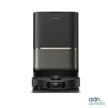 un gros plan d'une enceinte noire sur fond blanc