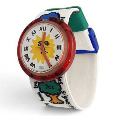 une image représentant une montre-bracelet ornée d'un visage de personnage de dessin animé