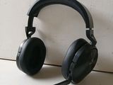 a headset with a microphone attached to it