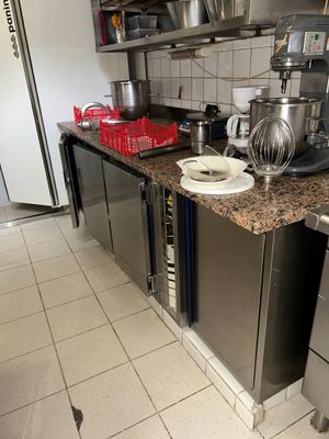 Tour réfrigéré positif ACTIF à 3 portes (moteur logé) sur so…