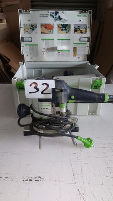 l'image d'une machine posée sur une table