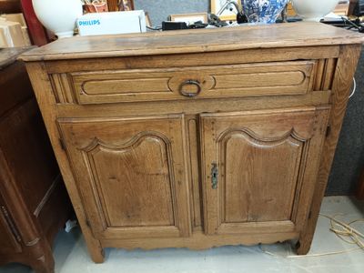 Buffet à hauteur d'appui en bois clair, - Photo 1