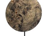 une image représentant une table en bois avec un piètement en métal, sur fond blanc