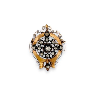 Broche en or 18K (750), ornée de diamants de taille ancienne…