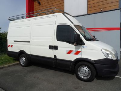 IVECO DAILY 35S13 126CV - Genre : CTTE - Carrosserie : FOURG…
