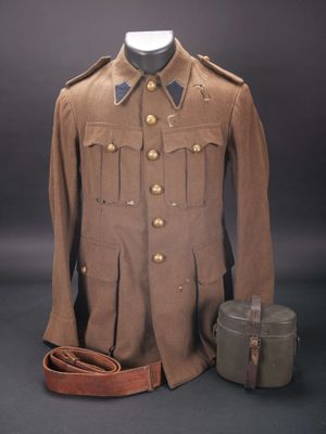 uniforme porté par un soldat pendant la Seconde Guerre mondiale