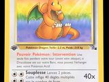 un gros plan d'une carte Pokémon représentant un dragon