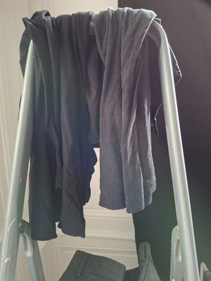 Resident Evil 05 pantalon et deux t shirt noir tour du cou