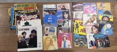 tout un tas de films posés ensemble sur la table