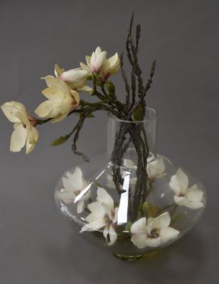 Emilio ROBBA (né en 1944) Composition au vase en verre et or…