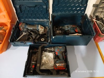 deux outils qui se trouvent dans une boîte à outils