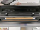 une photo d'un grille-pain exposé dans un magasin