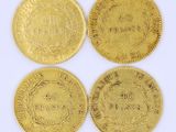 quatre pièces d'or portant les inscriptions « France » et « France »