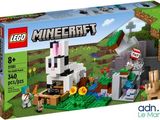 Le lapin Lego Minecraft est dans la boîte et prêt à être utilisé pour jouer