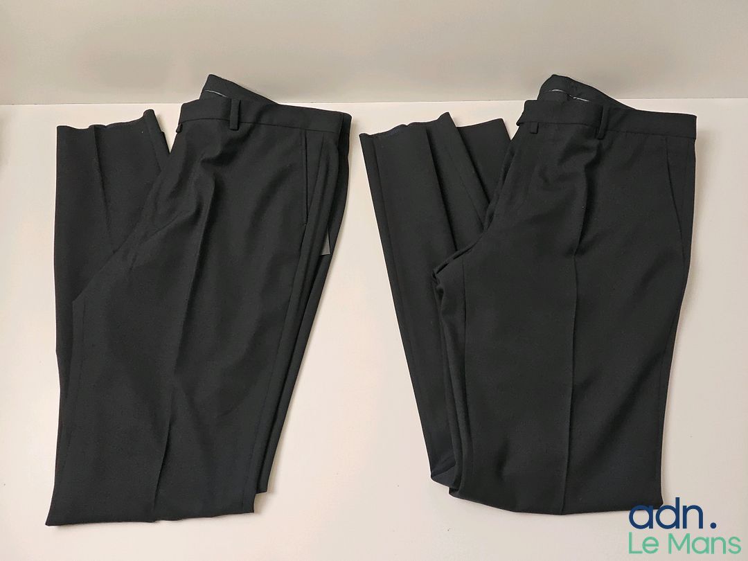 Lot de 2 pantalons de costume BLACK SQUARE, T.56 - NEUFS - TVA Récupérable - Ce lot chez vous partout en France métro...