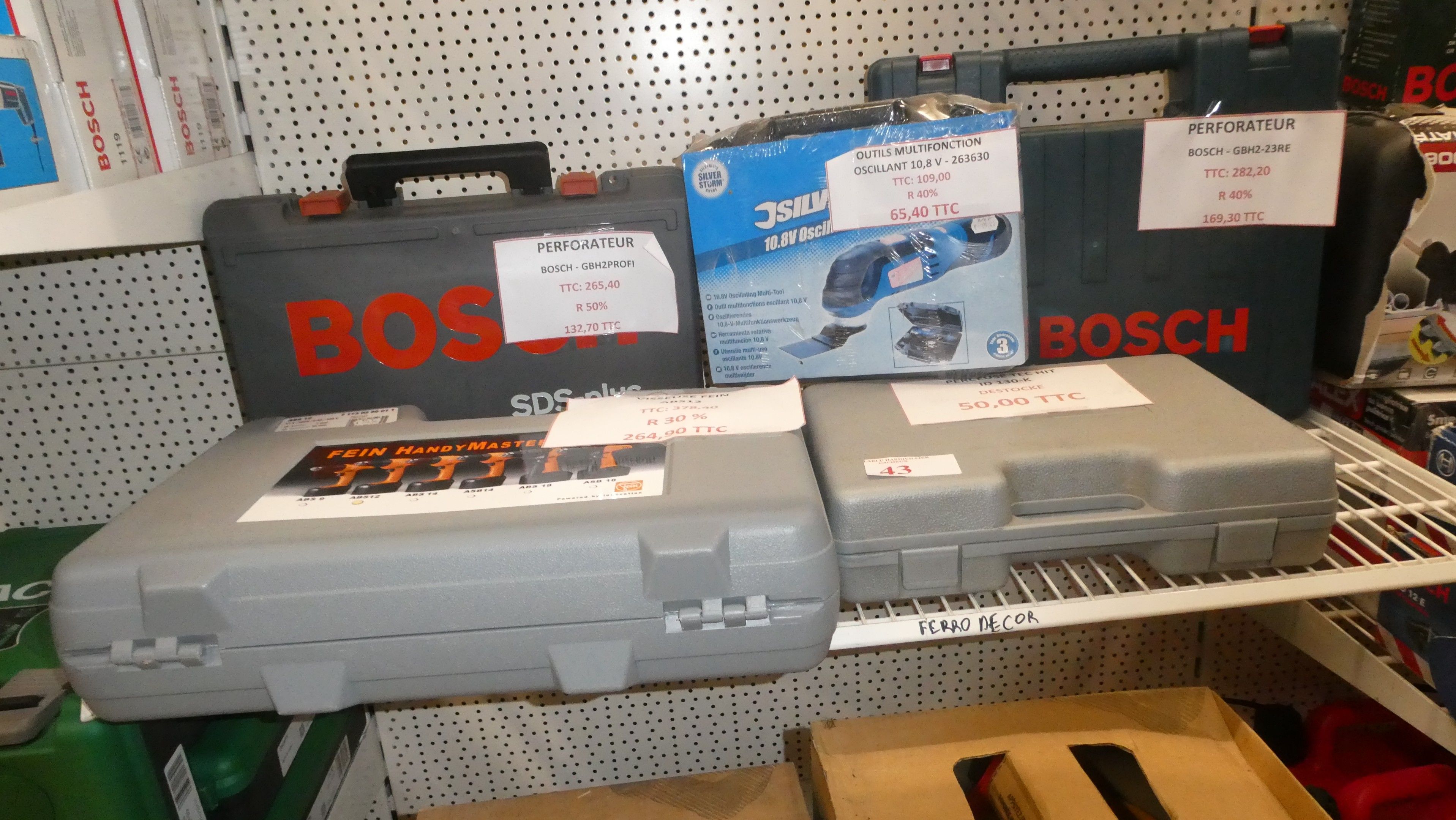 - 2 Perforateurs BOSCH
