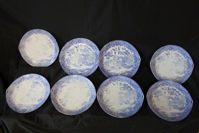 8 assiettes japonaises, usures