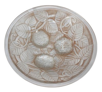 a picture of a glass bowl with three eggs in it