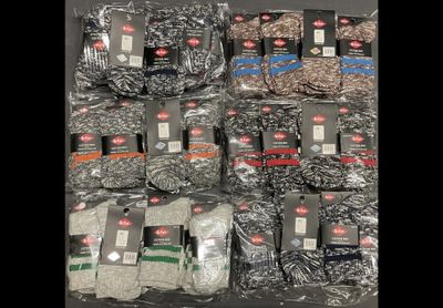 Lot de 120 paires de chaussettes homme en coton bio de la ma… - Photo 1