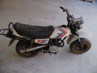 - Moto HONDA CY80 type HB01, cadre n° HB015001881, à restaur… (photo 2)