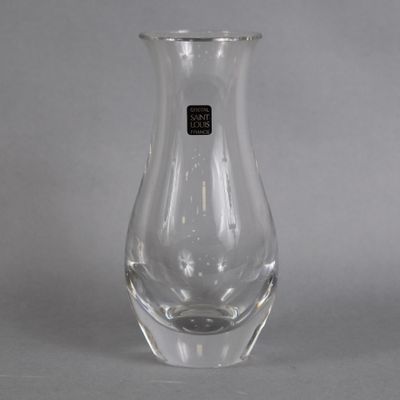 an image of a clear glass vase on a table