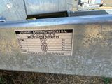 a sign on the back of a truck stating that it is not moving