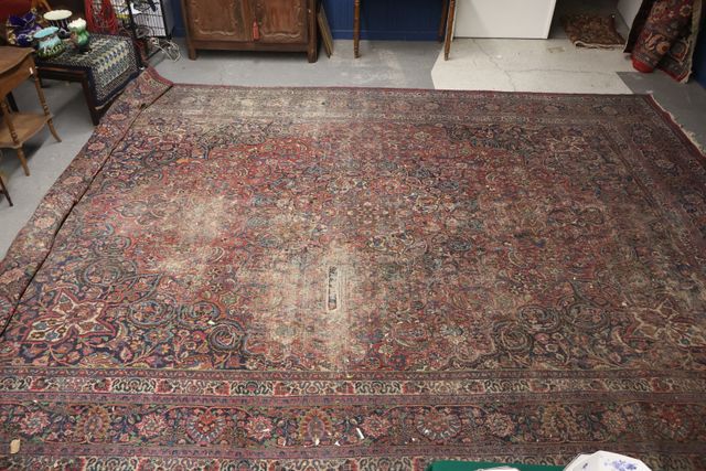 Important tapis d’Orient noué main. 530 x 380 cm environ. En très...