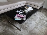 Table basse, le piètement en métal, le plateau rectangulaire… (photo 2)