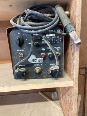 a machine that is sitting on a shelf in a room