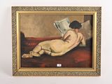 une peinture à l'huile représentant une femme nue en train de lire un livre sur un lit