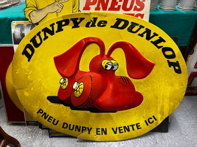 Panneau publicitaire en plastique « Dunpy de Dunlop ». 89 x 117cm...