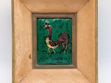 tableau représentant un coq sur fond vert, dans un cadre en bois