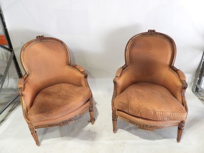 paire de fauteuils anciens de style Louis XVI