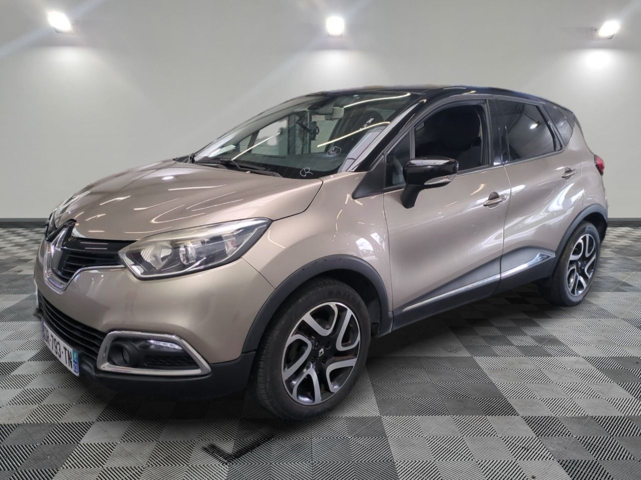 RENAULT - CAPTUR TCE 120 INTENS EDC - ES - Mise en service: …
