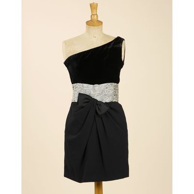 VALENTINO Boutique, Circa 1985, Robe courte asymétrique en v…