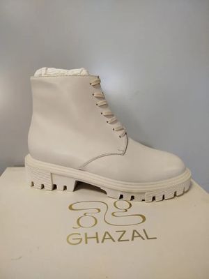 1 paire de chaussure de marque GHAZAL - Modèle: MIL BOOTS